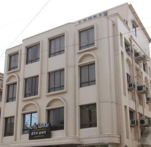 Hotel Ashray International, Sion - Near Bkc Мумбай Екстериор снимка